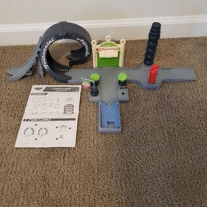 Disney/Pixar Cars Racetrack